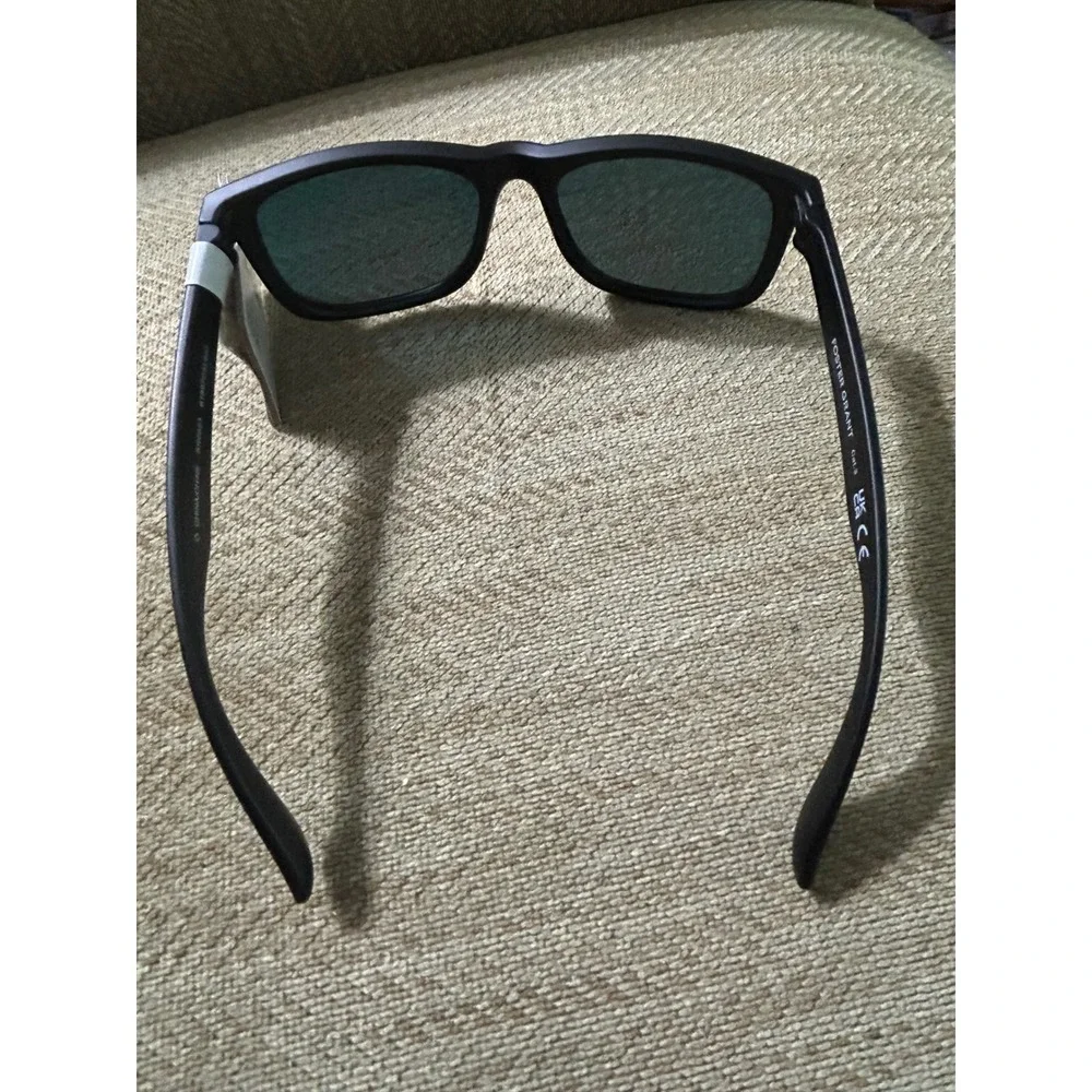 West Loop Foster Grant Sunglasses Matte Black Red Mirrored Lens 61897CAL600 NEW